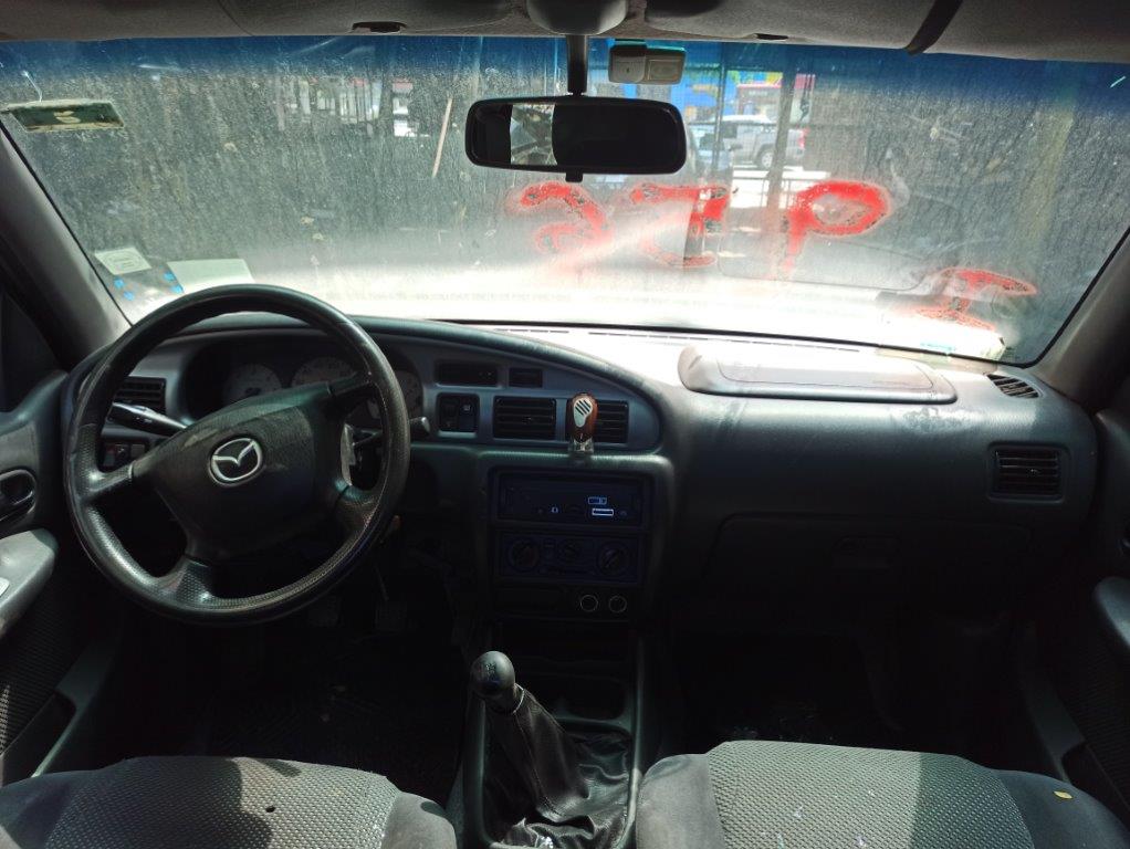  Mazda B2500 2005    EN DESARME